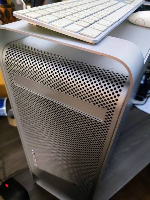 powermacg5.jpg powermacg5.jpg